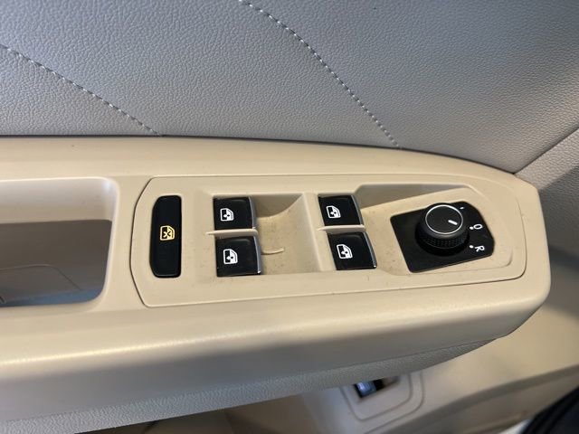 Used 2023 Volkswagen Atlas SE image 41