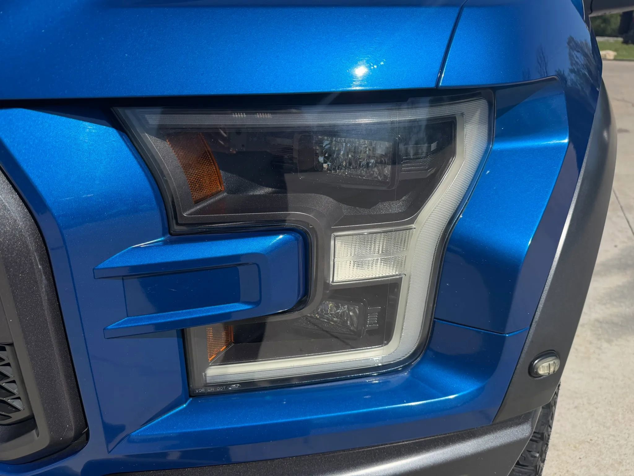 Used 2017 Ford F150 Raptor w/ Equipment Group 802A Luxury image 70