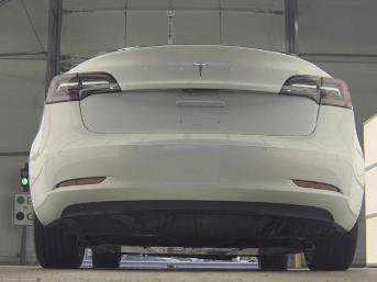 Used 2018 Tesla Model 3 Long Range RWD image 11