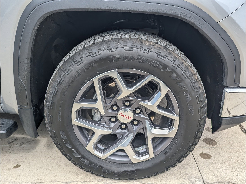 Used 2023 GMC Sierra 1500 SLT w/ SLT Premium Plus Package image 21