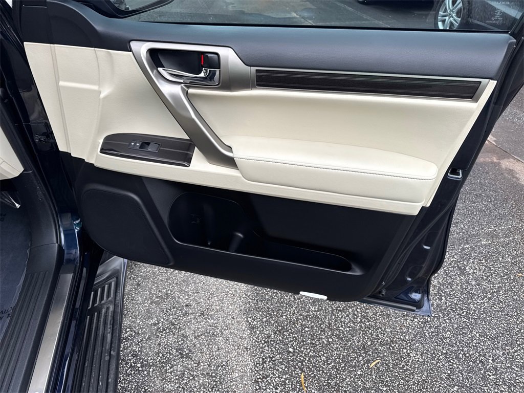 Used 2021 Lexus GX 460 Premium image 14