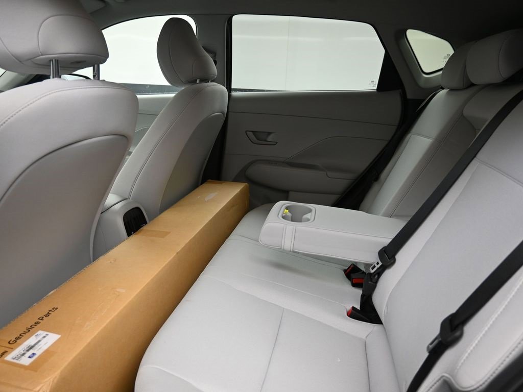 Certified 2025 Hyundai Kona SEL image 18