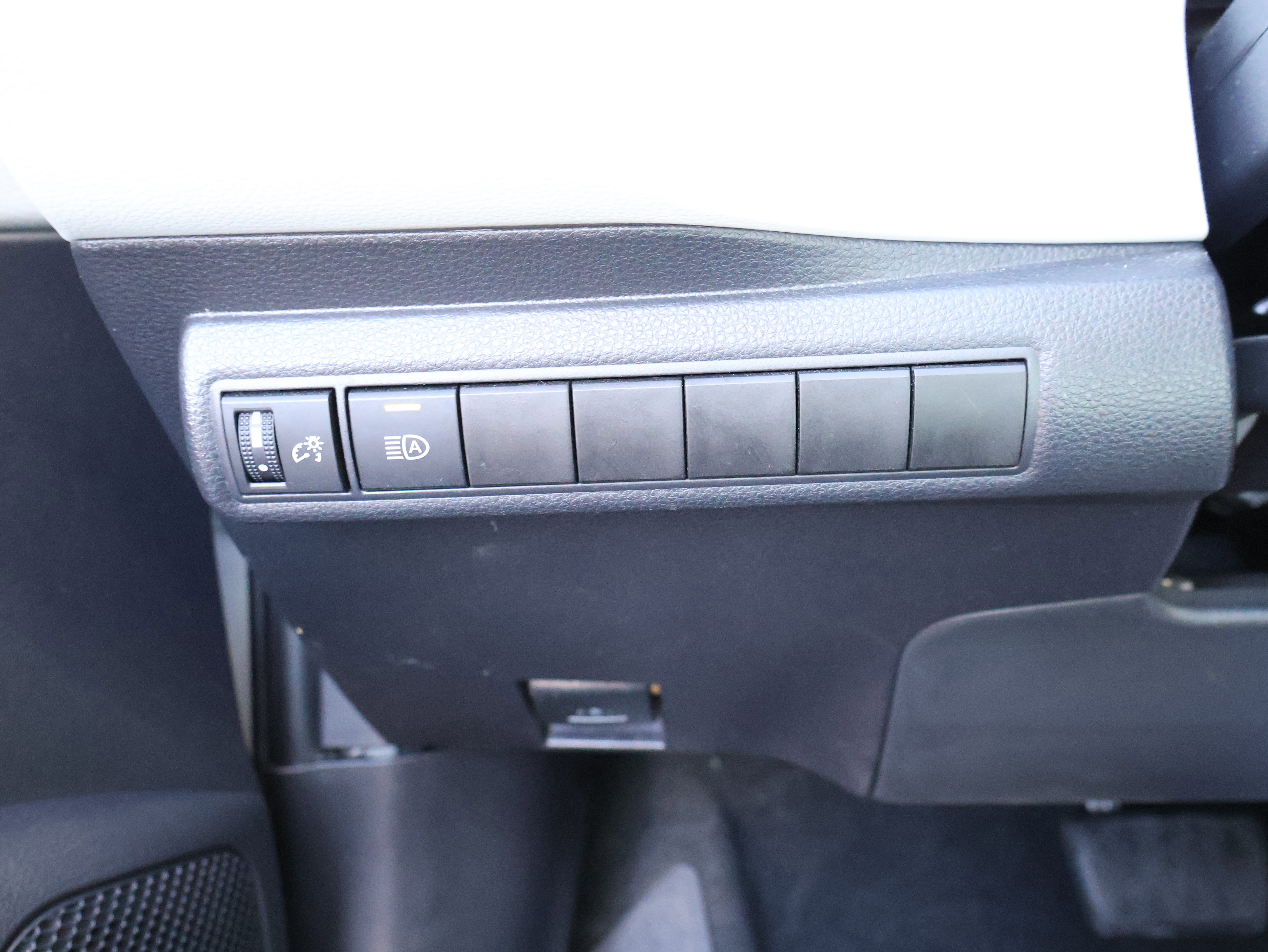 Used 2024 Toyota Corolla SE image 33