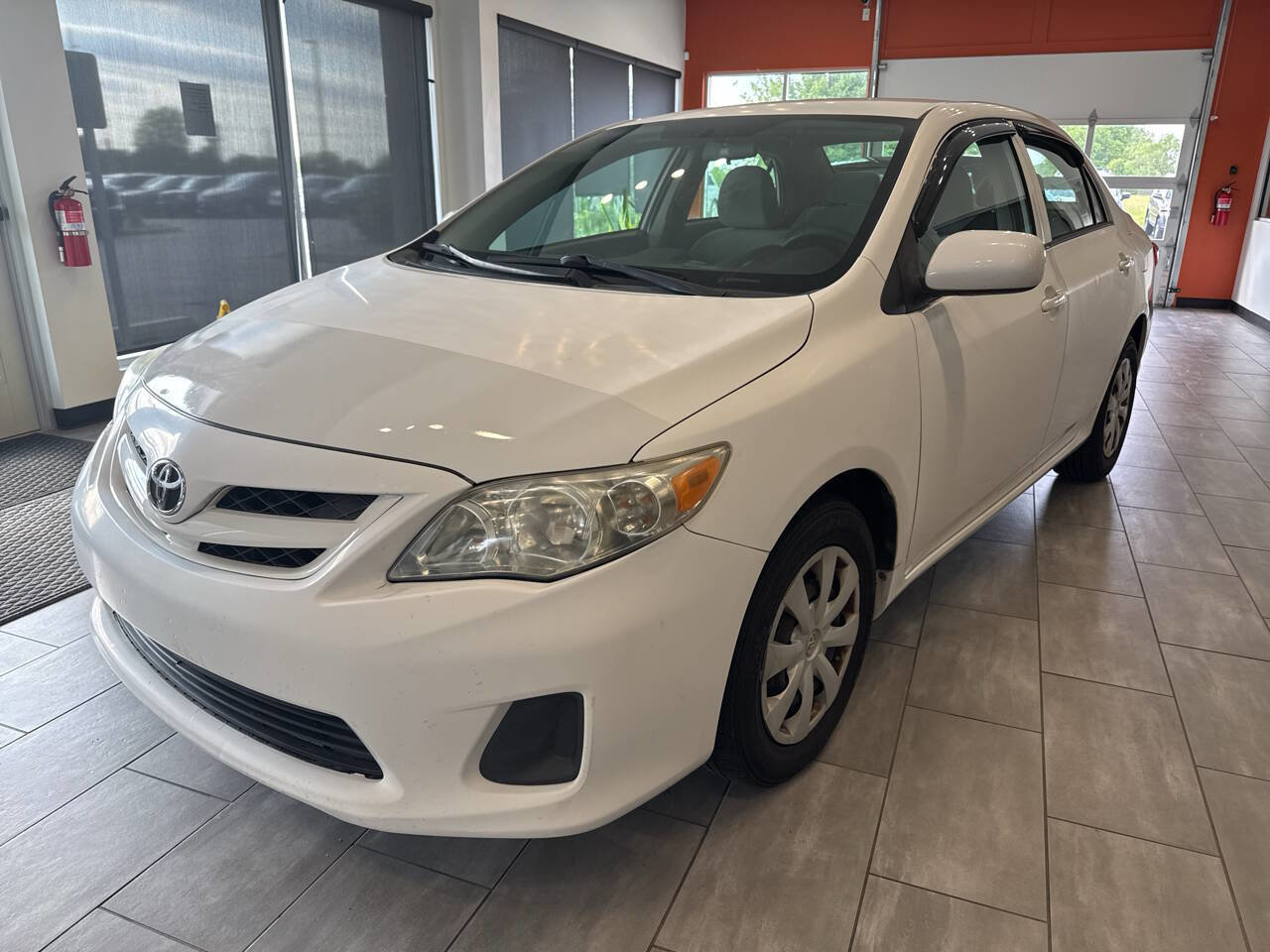Used 2012 Toyota Corolla L FWD image 3