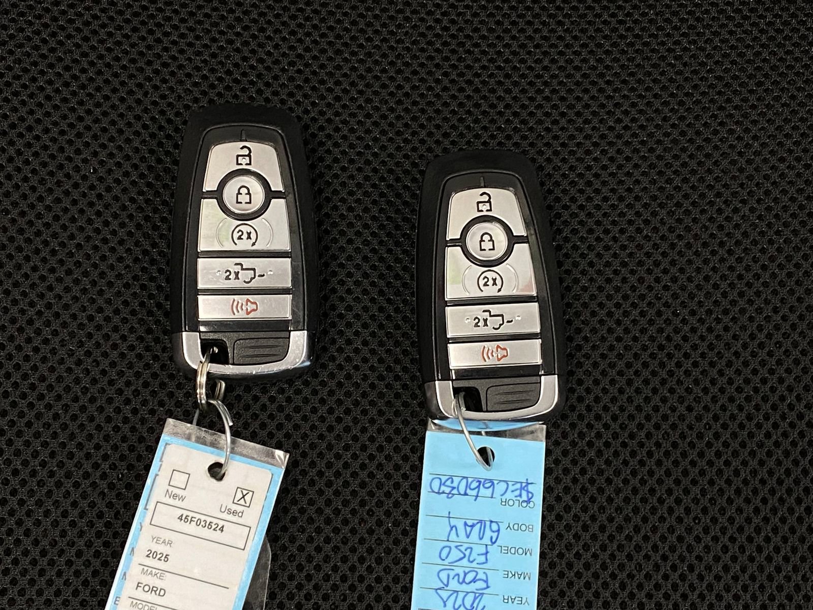 Used 2025 Ford F250 Platinum image 12