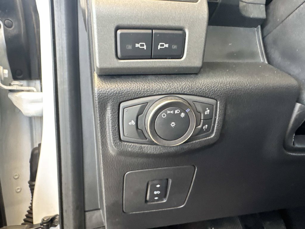 Used 2018 Ford F150 Raptor w/ Equipment Group 802A Luxury AWD/4WD image 23