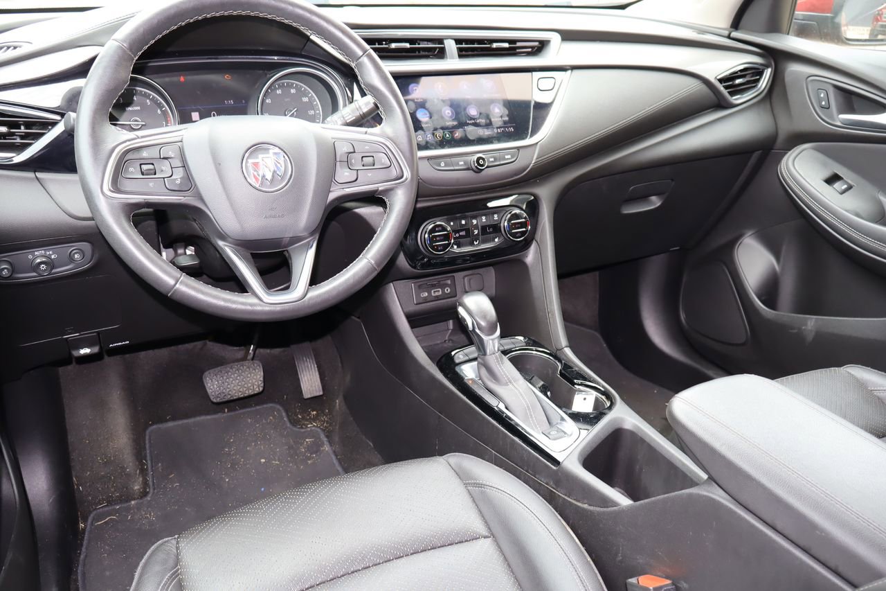 Used 2020 Buick Encore GX Essence w/ Experience Buick Package FWD image 5