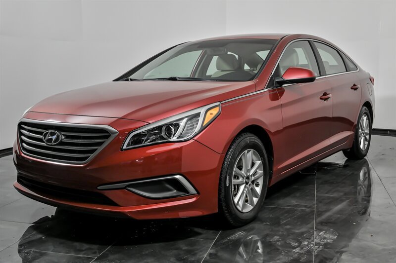 Used 2017 Hyundai Sonata SE FWD image 5