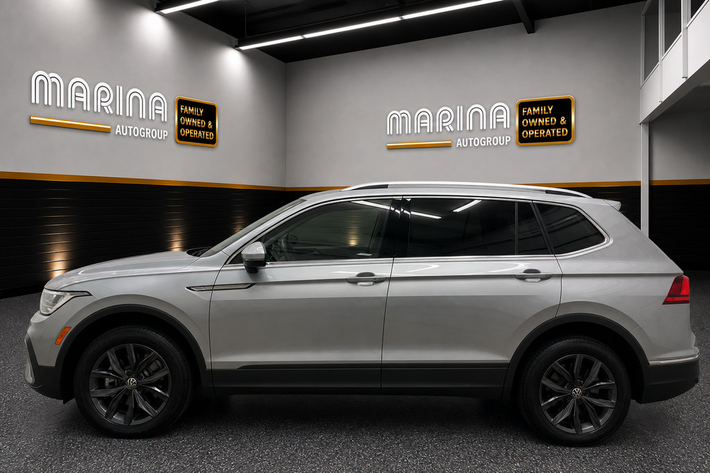 Used 2023 Volkswagen Tiguan SE AWD/4WD image 17