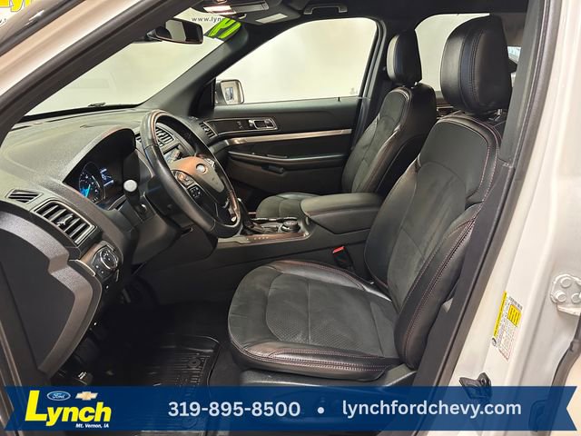 Used 2019 Ford Explorer XLT w/ Equipment Group 202A AWD/4WD image 6