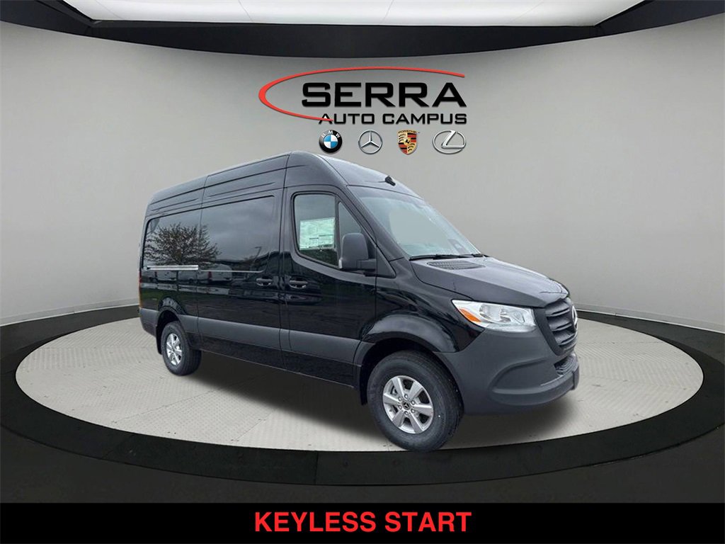 Used 2025 Mercedes-Benz Sprinter 2500 image 2