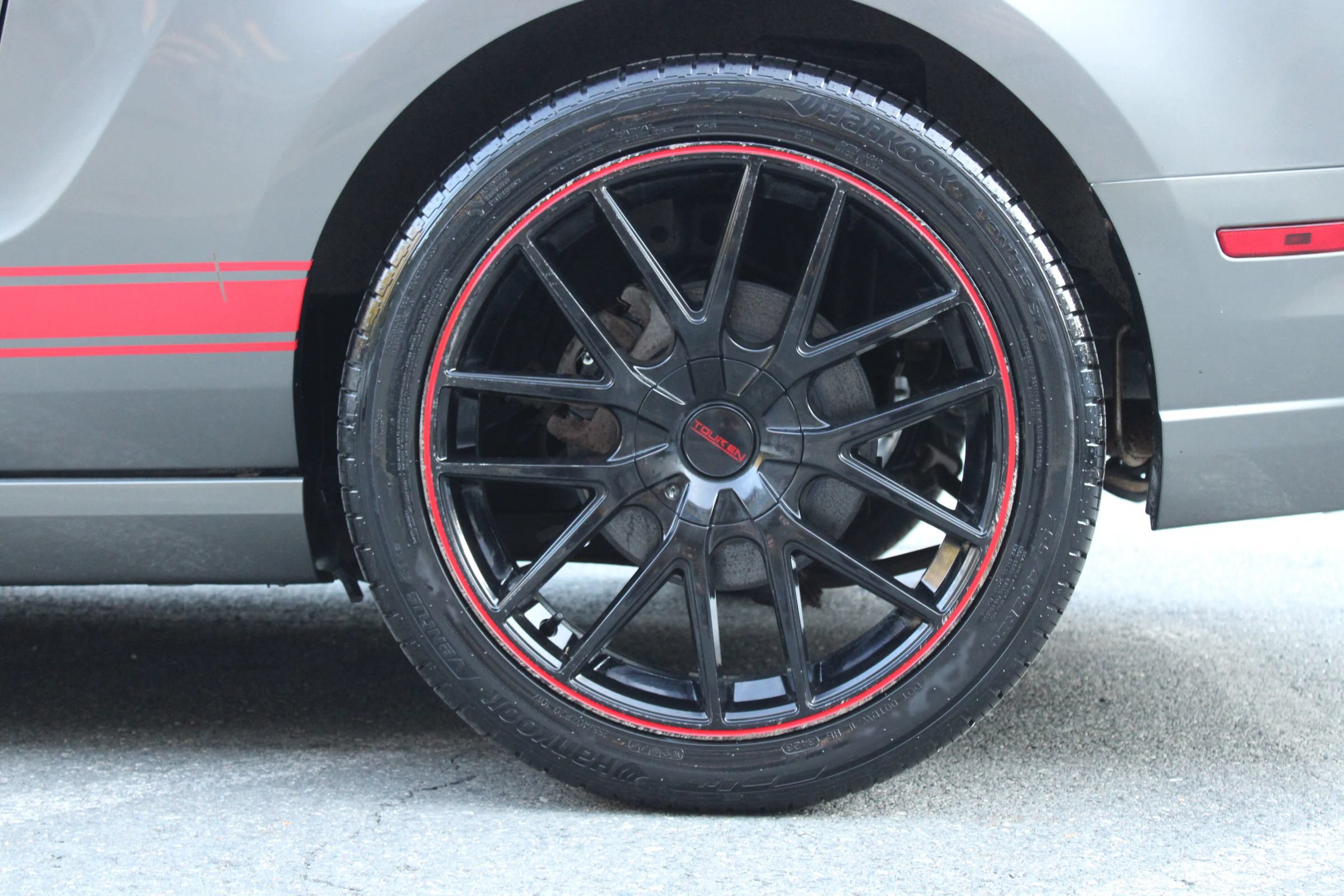Used 2014 Ford Mustang Coupe RWD image 24