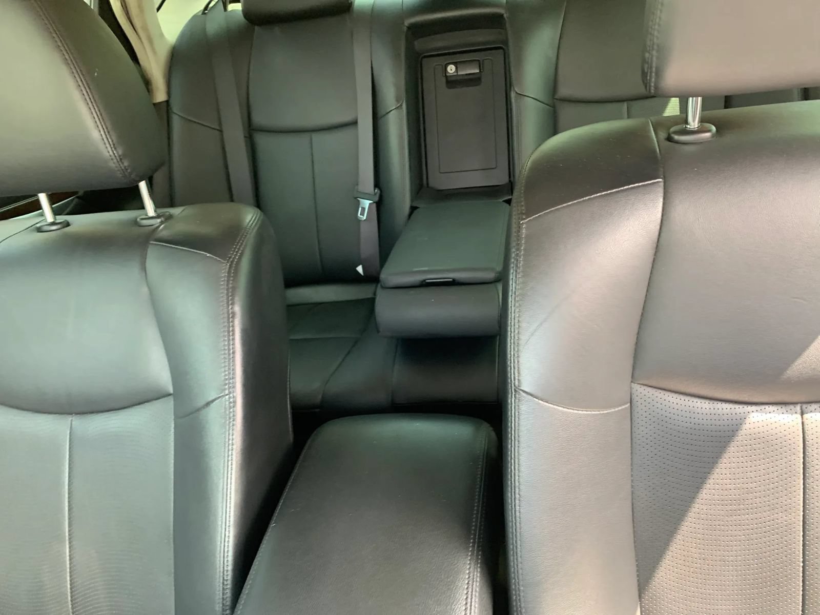 Used 2019 INFINITI Q70 Luxe w/ Proactive Package RWD image 10