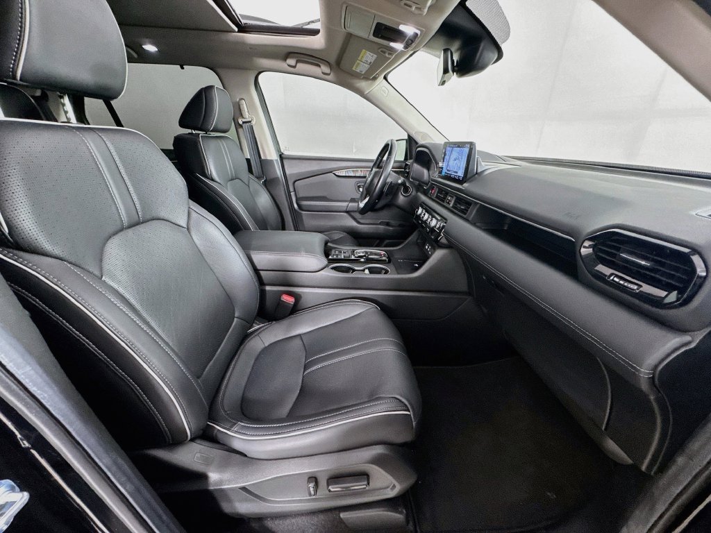 Certified 2025 Honda Pilot Elite image 40