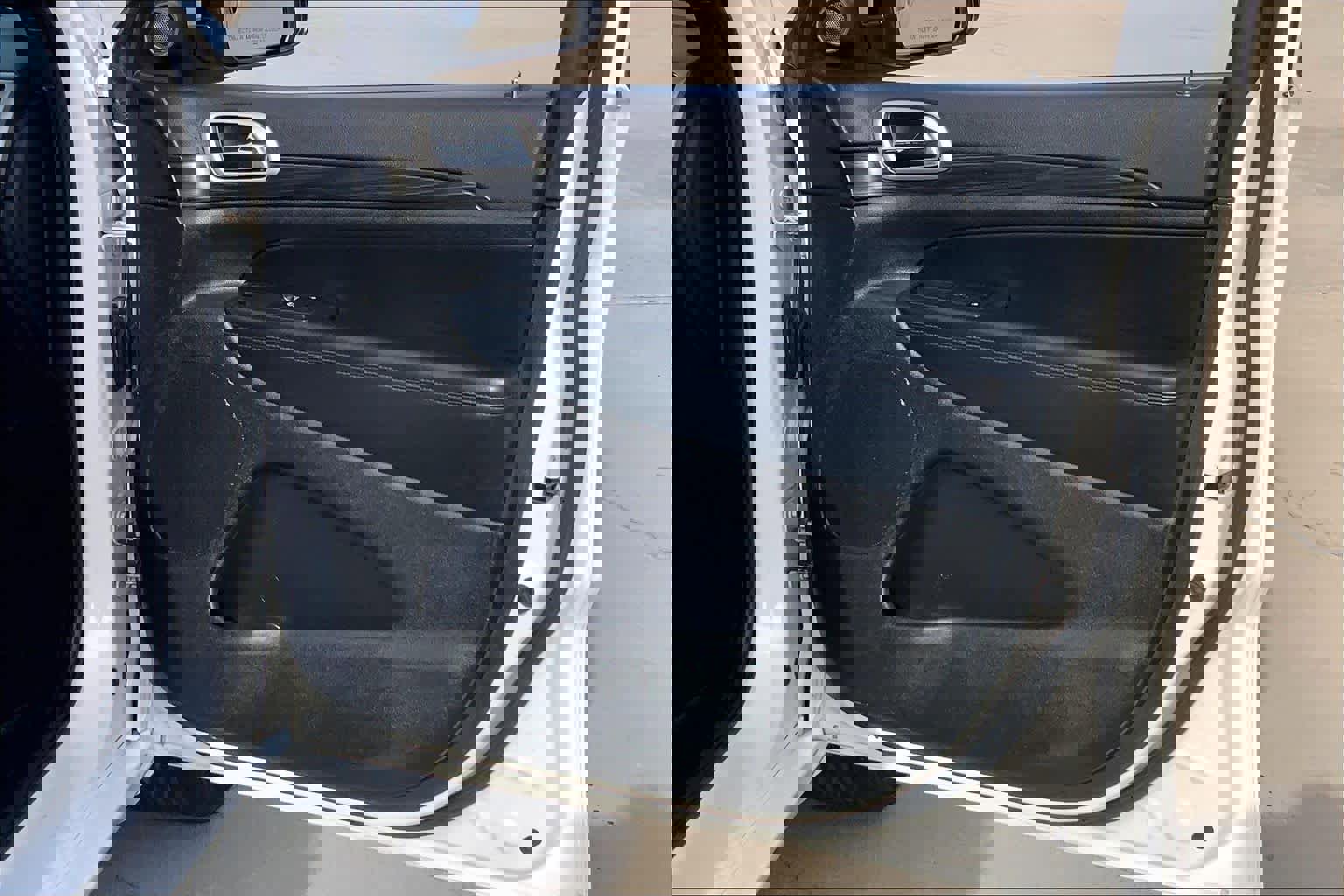 Used 2021 Jeep Grand Cherokee Laredo X image 21