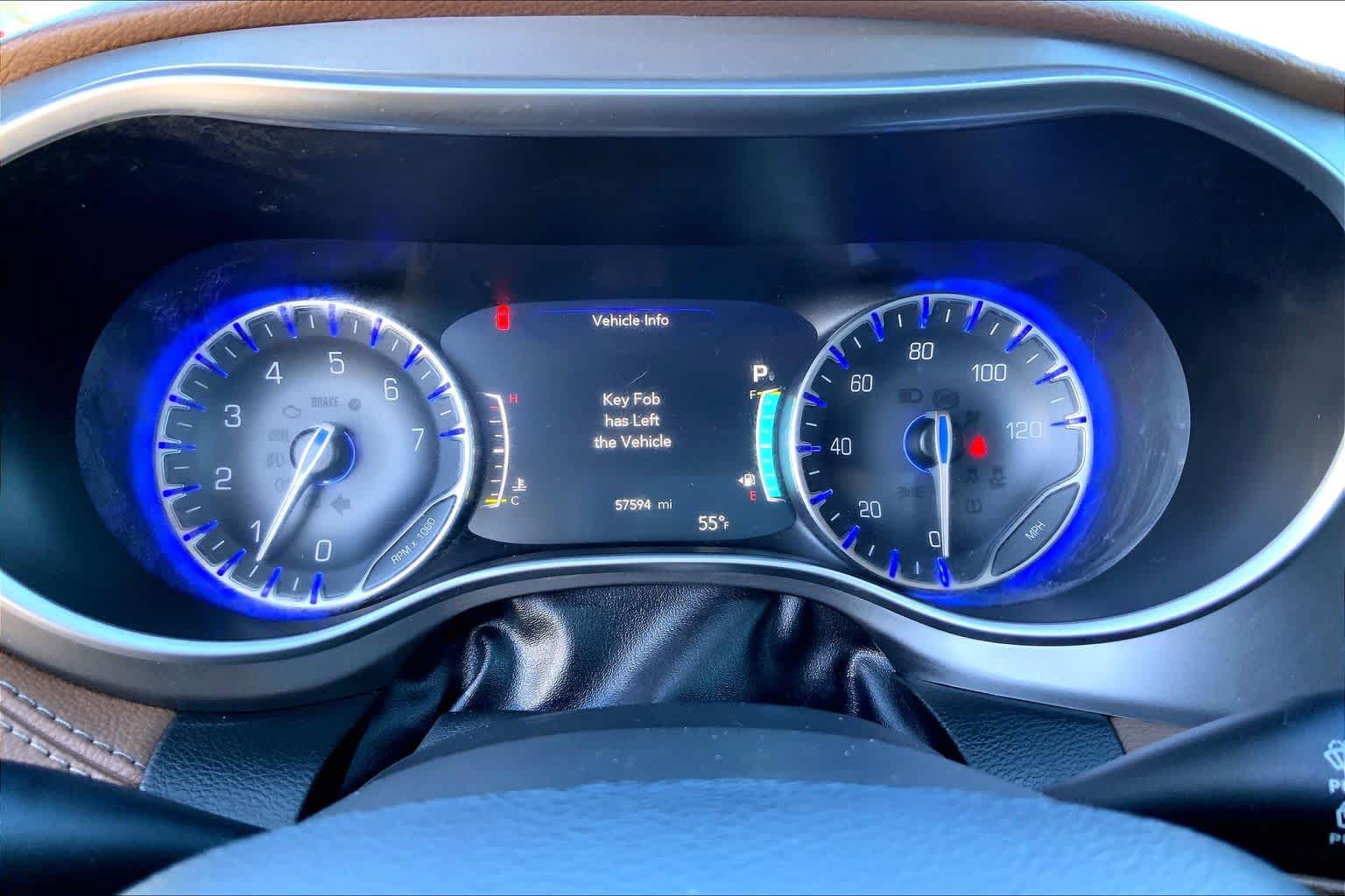 Used 2019 Chrysler Pacifica Limited FWD image 31