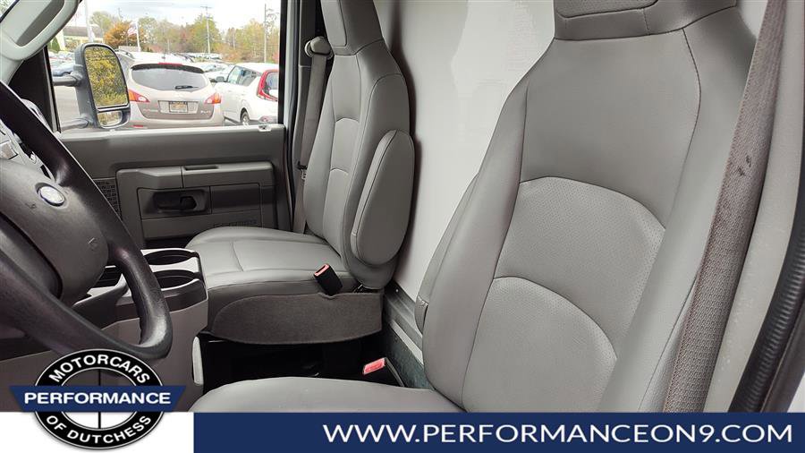 Used 2016 Ford E-450 and Econoline 450 Super Duty image 8