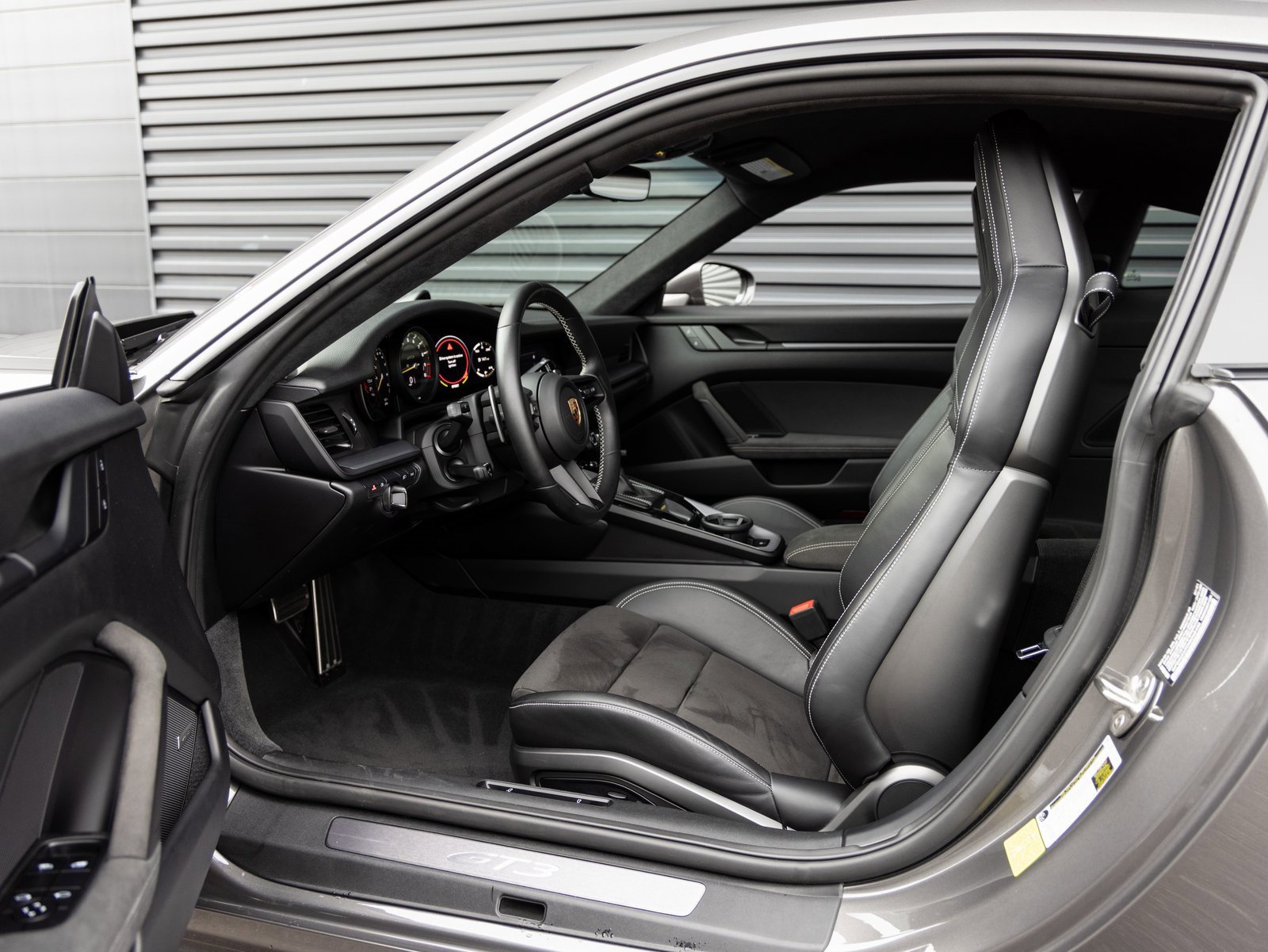 Certified 2022 Porsche 911 GT3 image 24