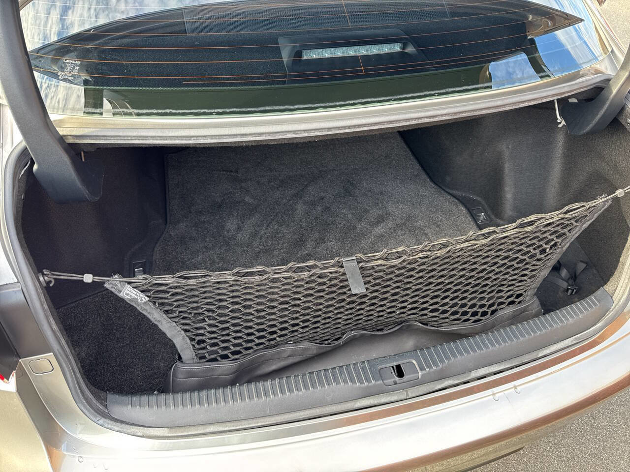 Used 2018 Lexus IS 300 F Sport w/ F Sport Package image 34