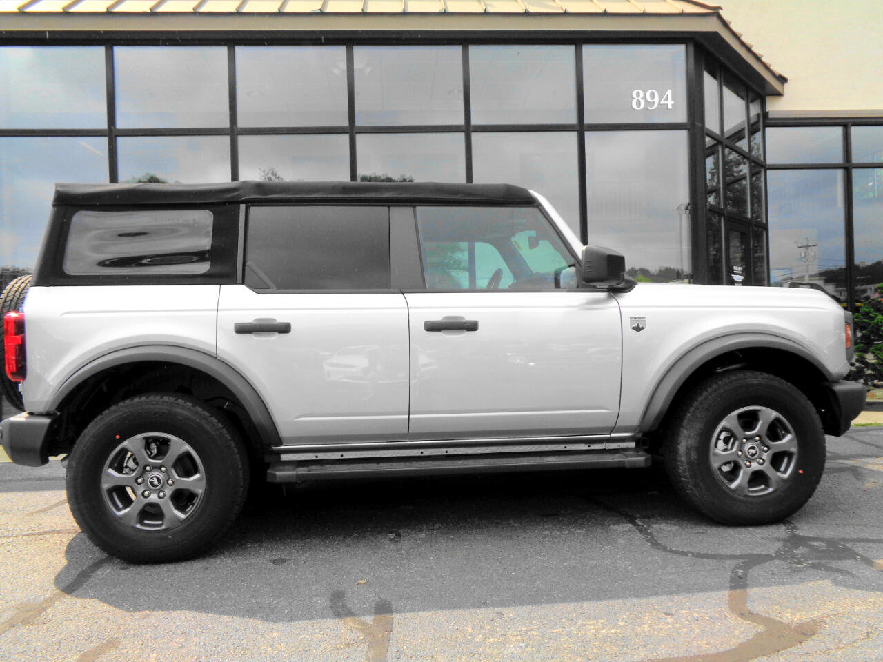 Used 2022 Ford Bronco Big Bend image 4
