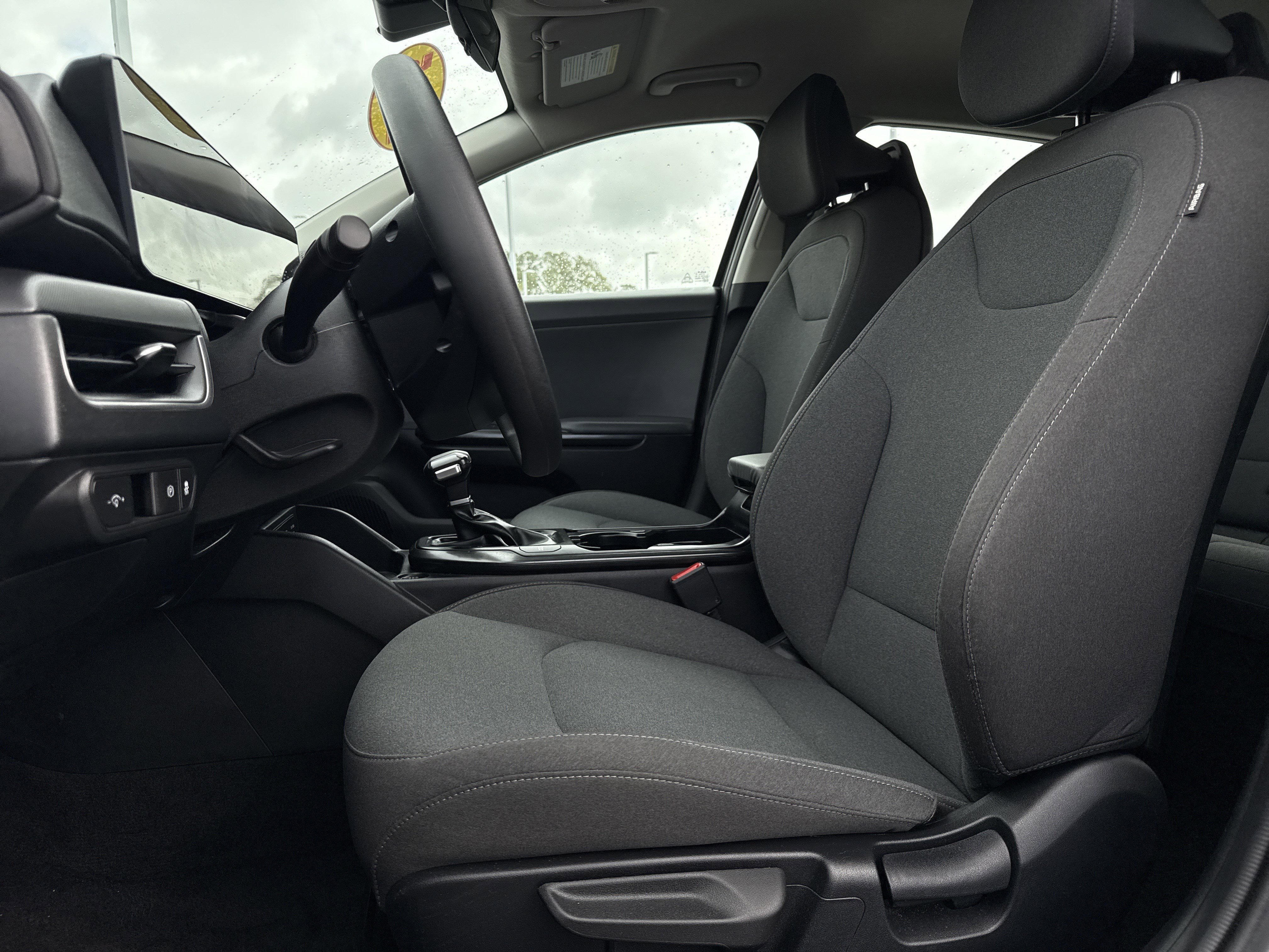 Used 2025 Kia K4 LXS image 26