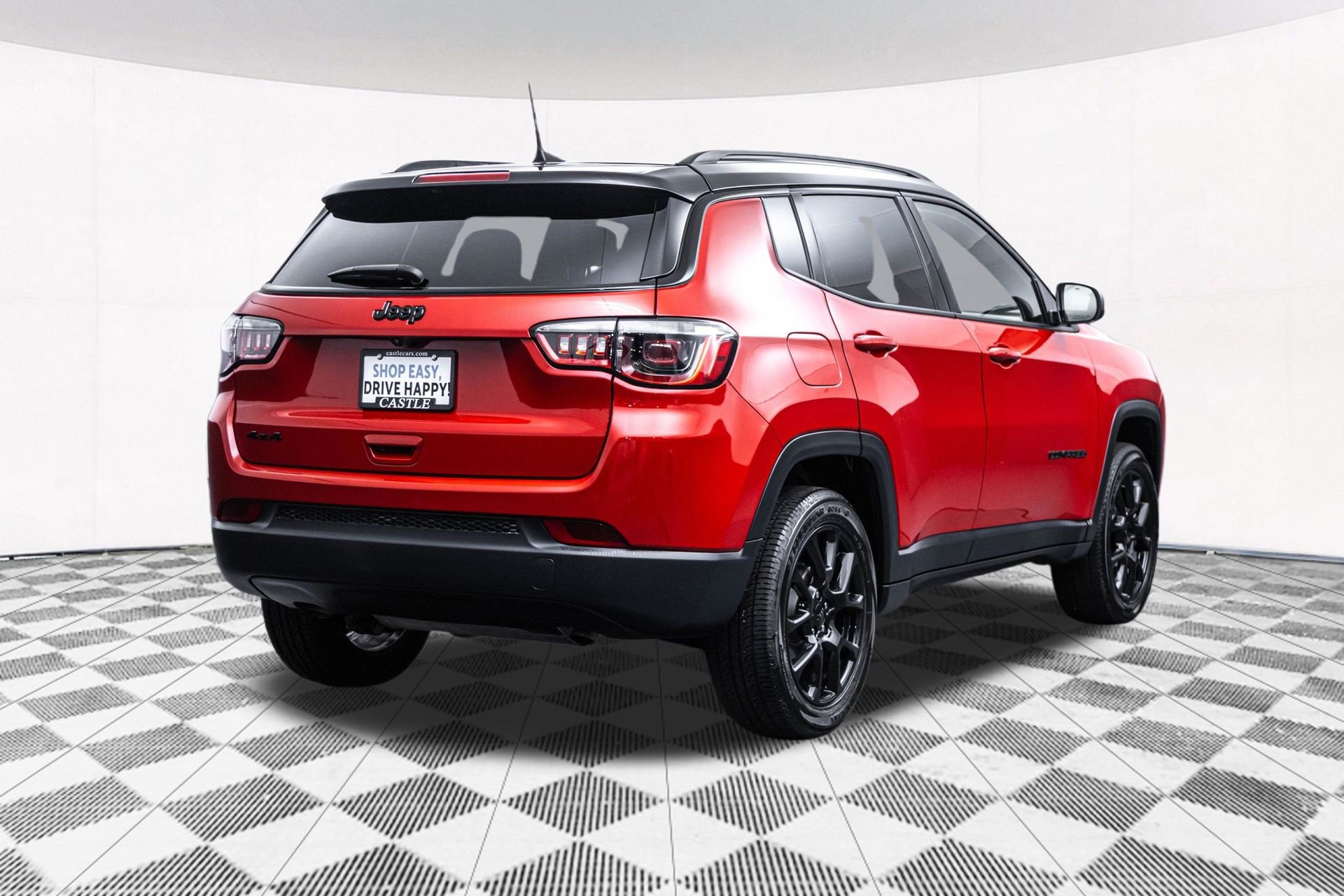 Used 2023 Jeep Compass Latitude w/ Sun and Sound Group AWD/4WD image 13