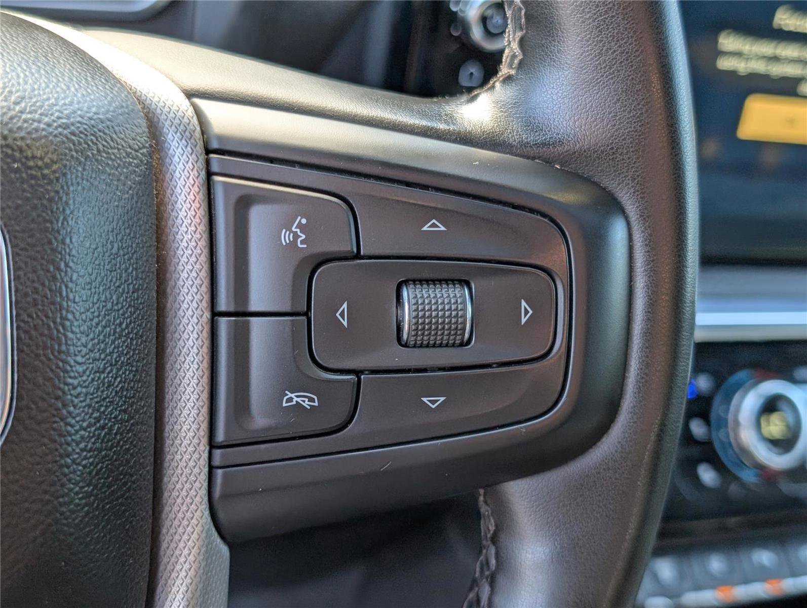 Used 2024 GMC Sierra 3500 Denali w/ Technology Package image 27