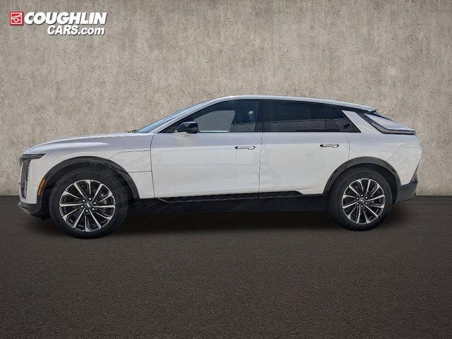 New 2025 Cadillac Lyriq Sport image 4