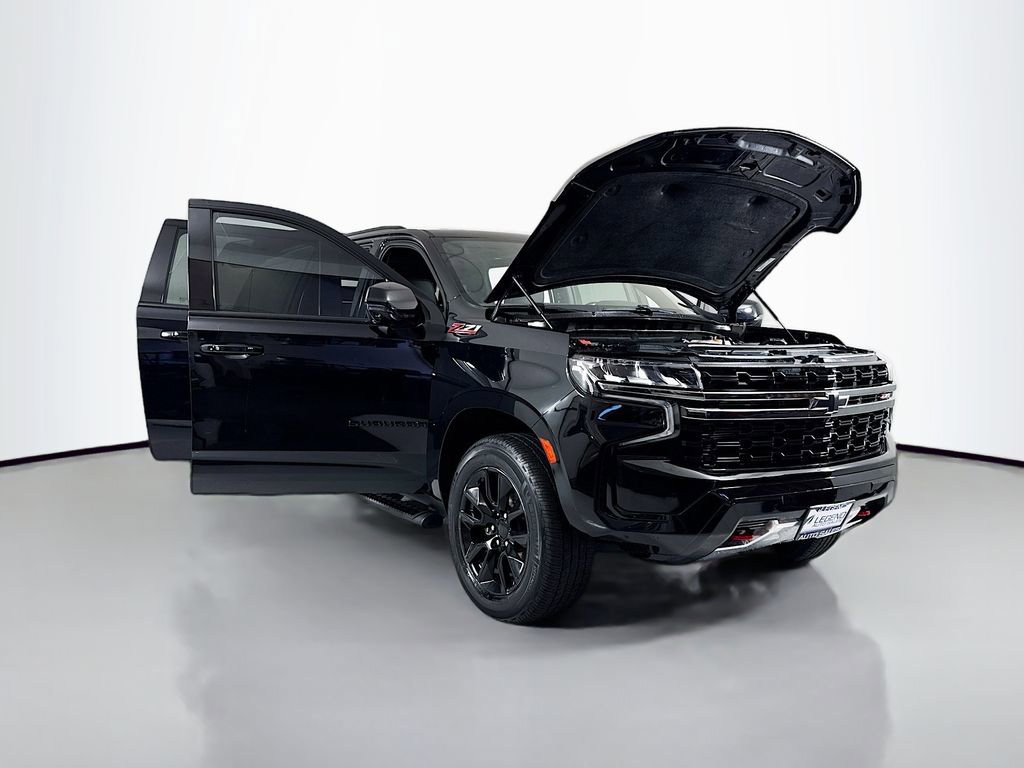 Used 2022 Chevrolet Suburban Z71 w/ Luxury Package AWD/4WD image 27