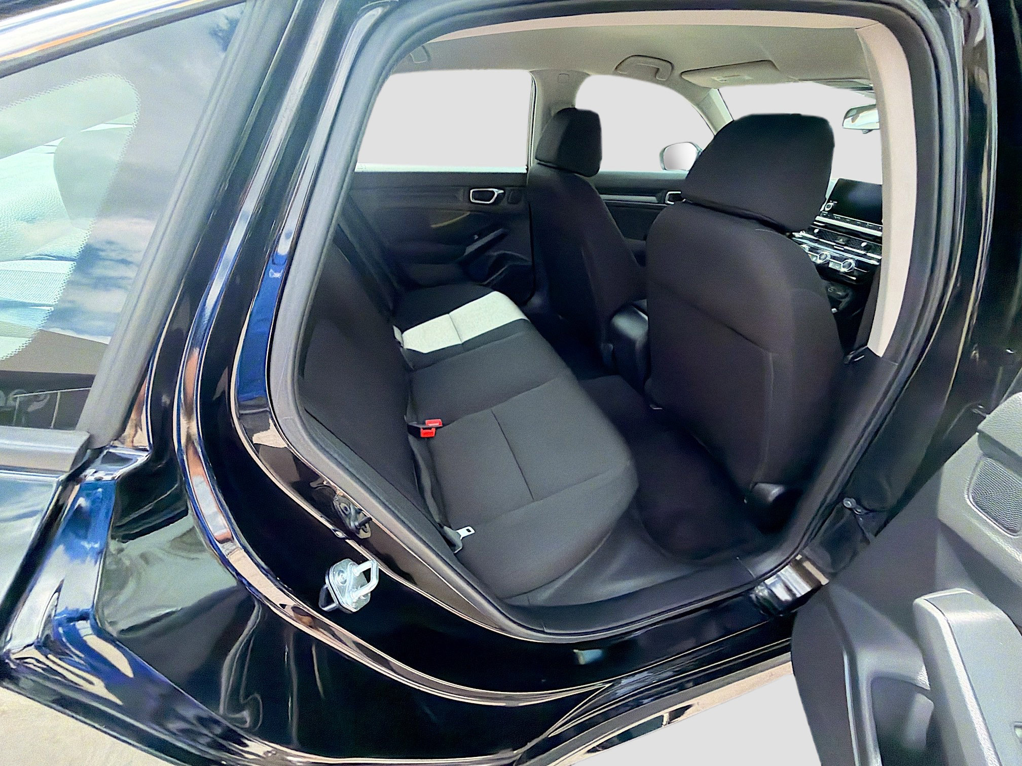 Used 2023 Honda Civic LX image 27