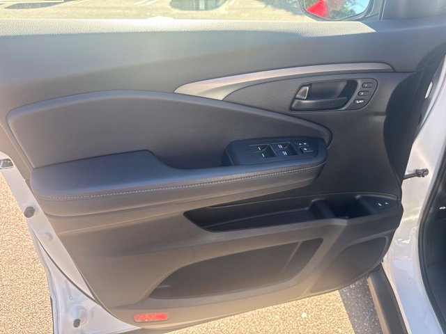 Used 2024 Honda Passport EX-L image 22