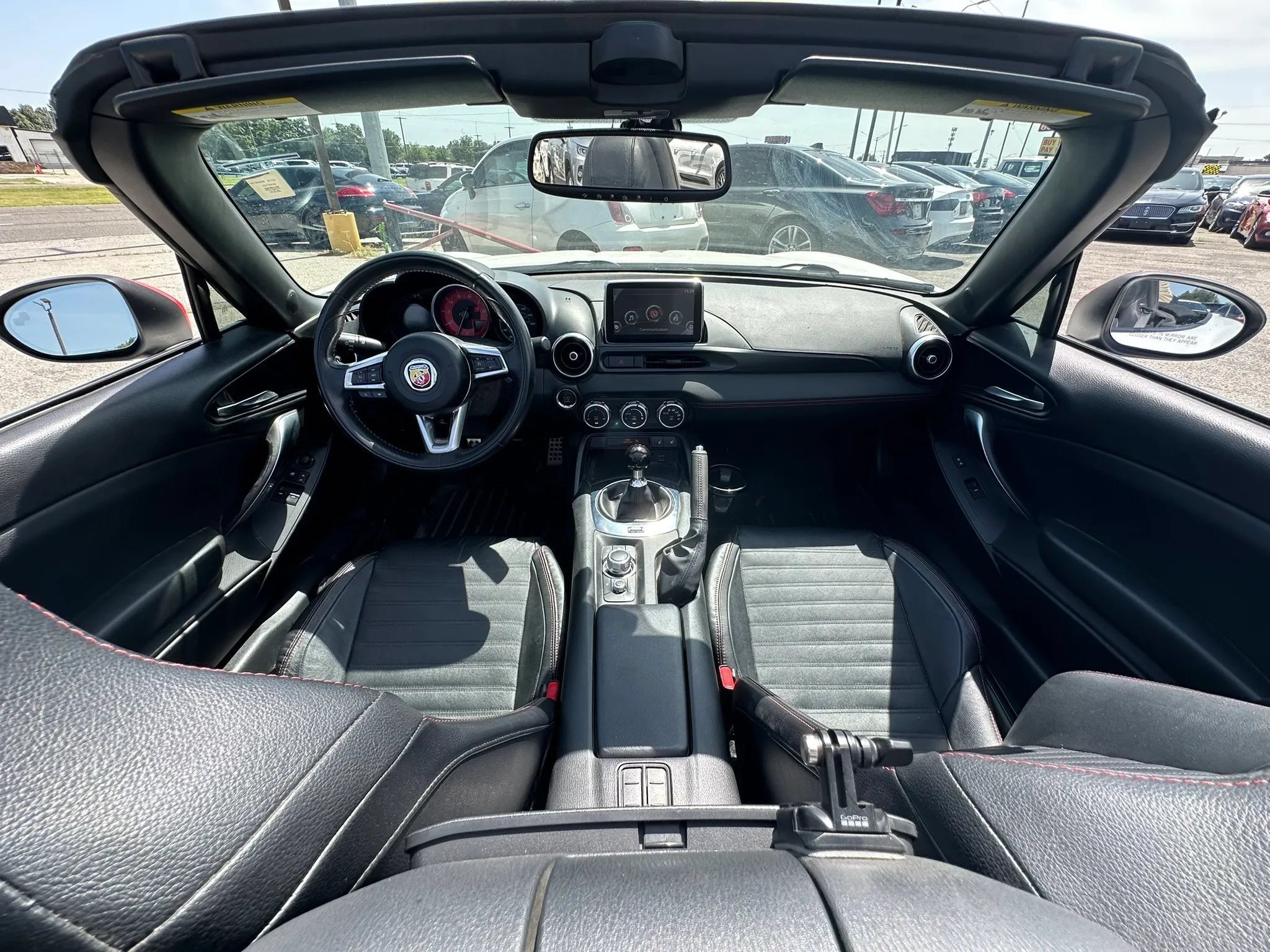 Used 2020 FIAT 124 Spider Abarth w/ Convenience Group RWD image 17