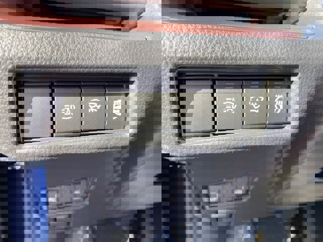 New 2026 Toyota Prius Plug-In Hybrid image 29