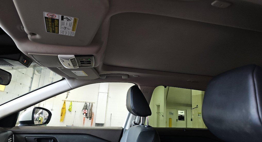 Used 2023 Nissan Rogue SV w/ SV Premium B Package image 17