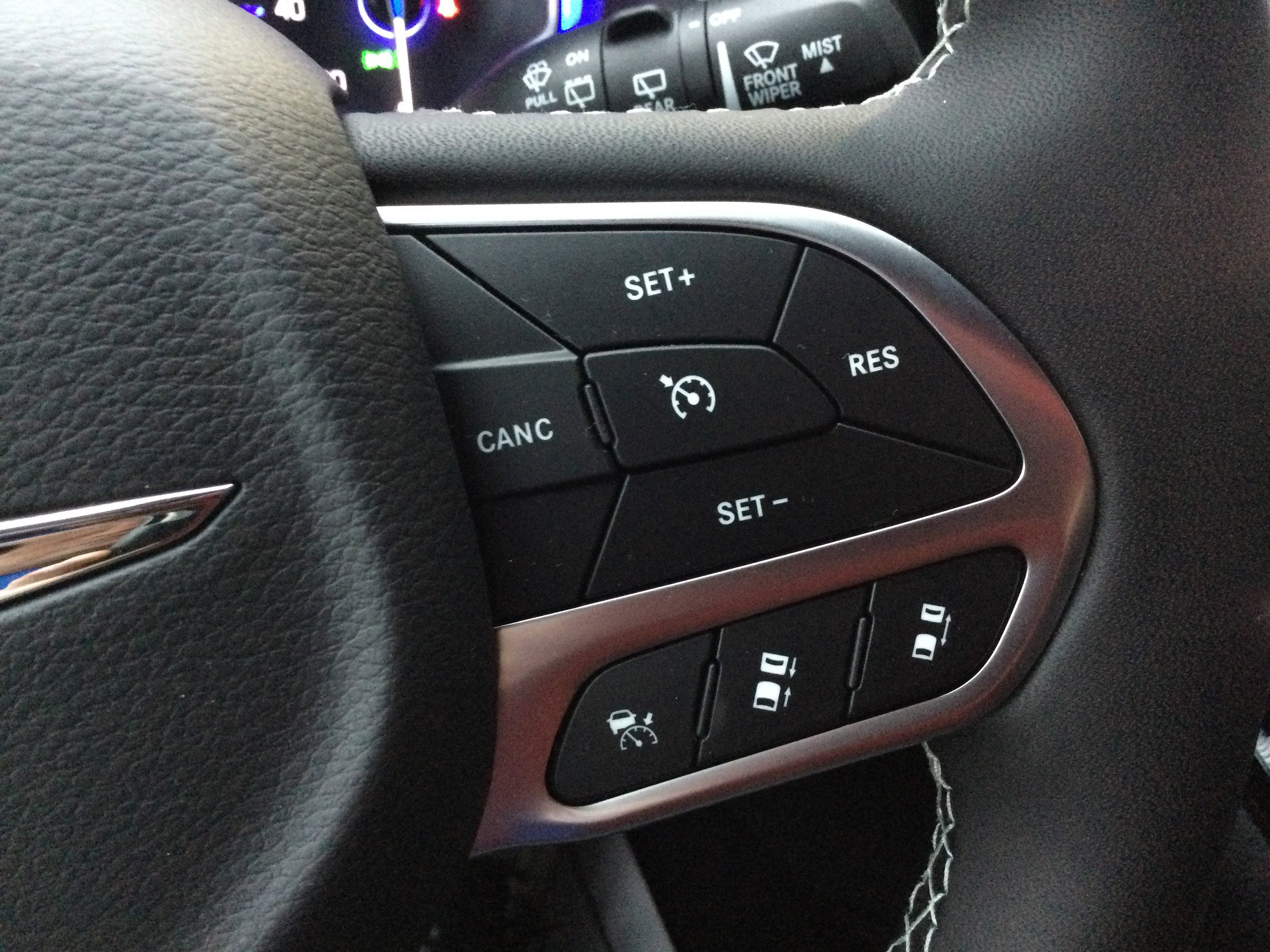 New 2026 Chrysler Pacifica Select image 15