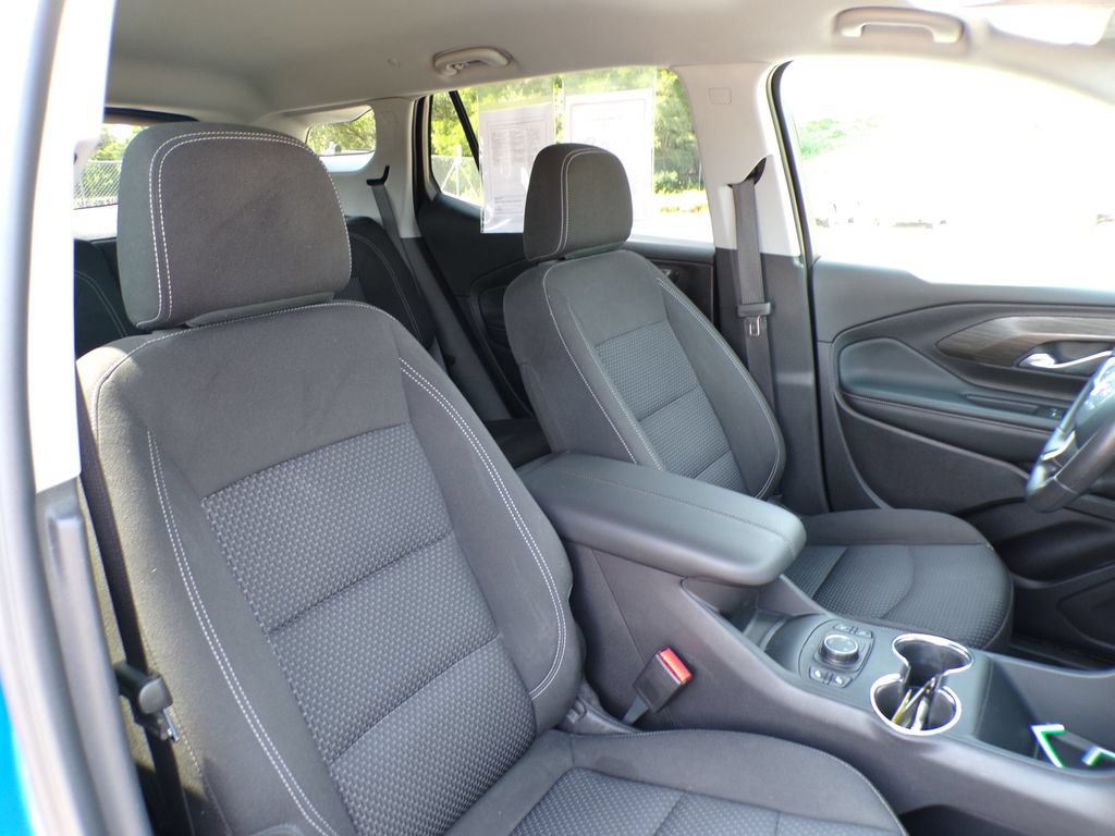 Used 2024 GMC Terrain SLE w/ Driver Convenience Package AWD/4WD image 13