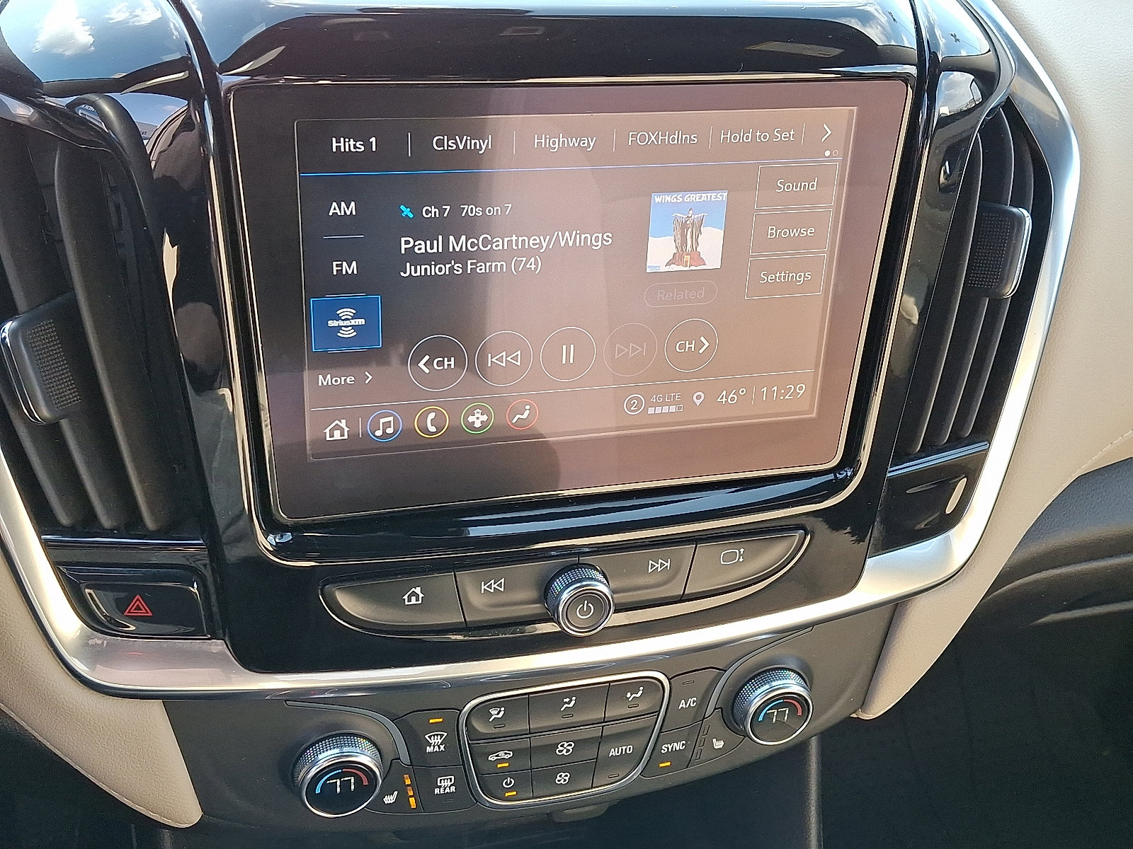 Used 2023 Chevrolet Traverse LT w/ LPO, Floor Liner Package image 17