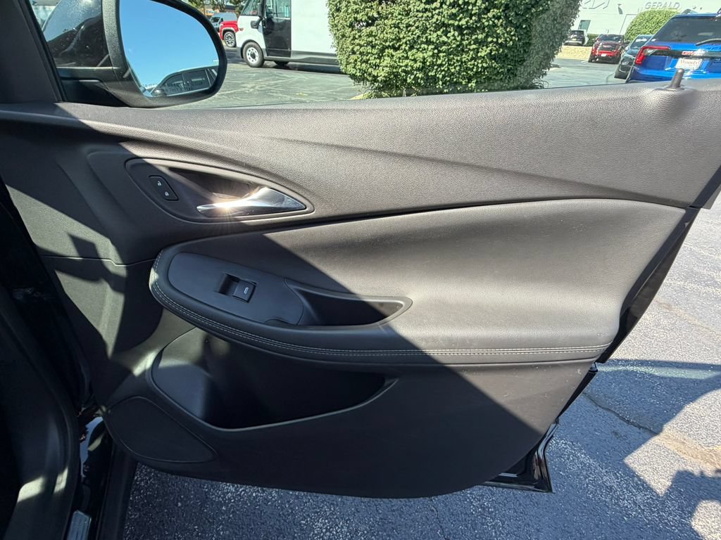 Certified 2023 Buick Encore GX Select FWD image 17