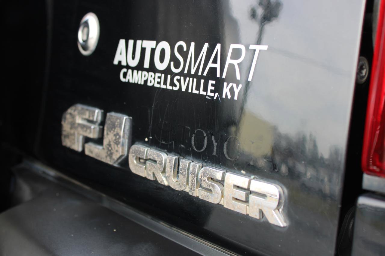 Used 2011 Toyota FJ Cruiser 4WD w/ Upgrade Pkg image 7