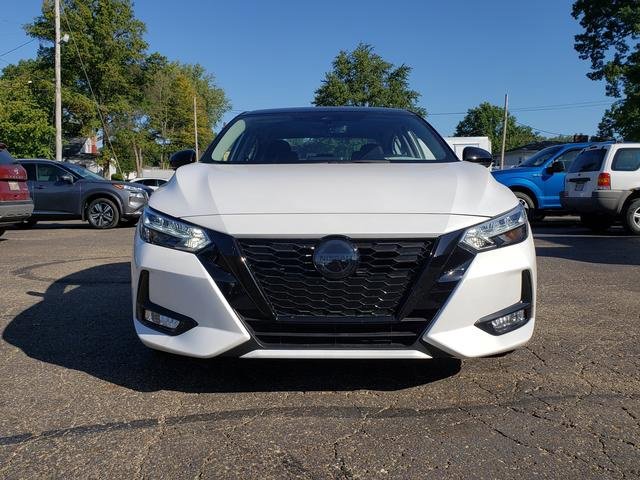 Used 2022 Nissan Sentra SR w/ Midnight Edition image 10