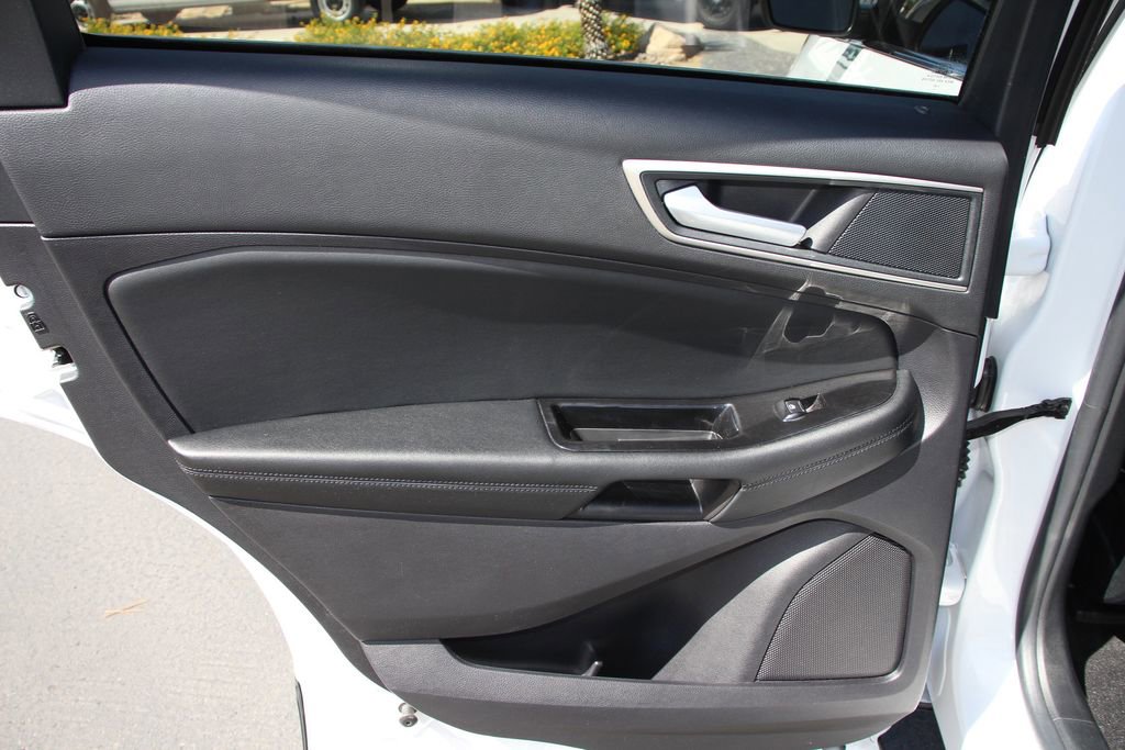 Used 2020 Ford Edge SEL w/ Convenience Package FWD image 19