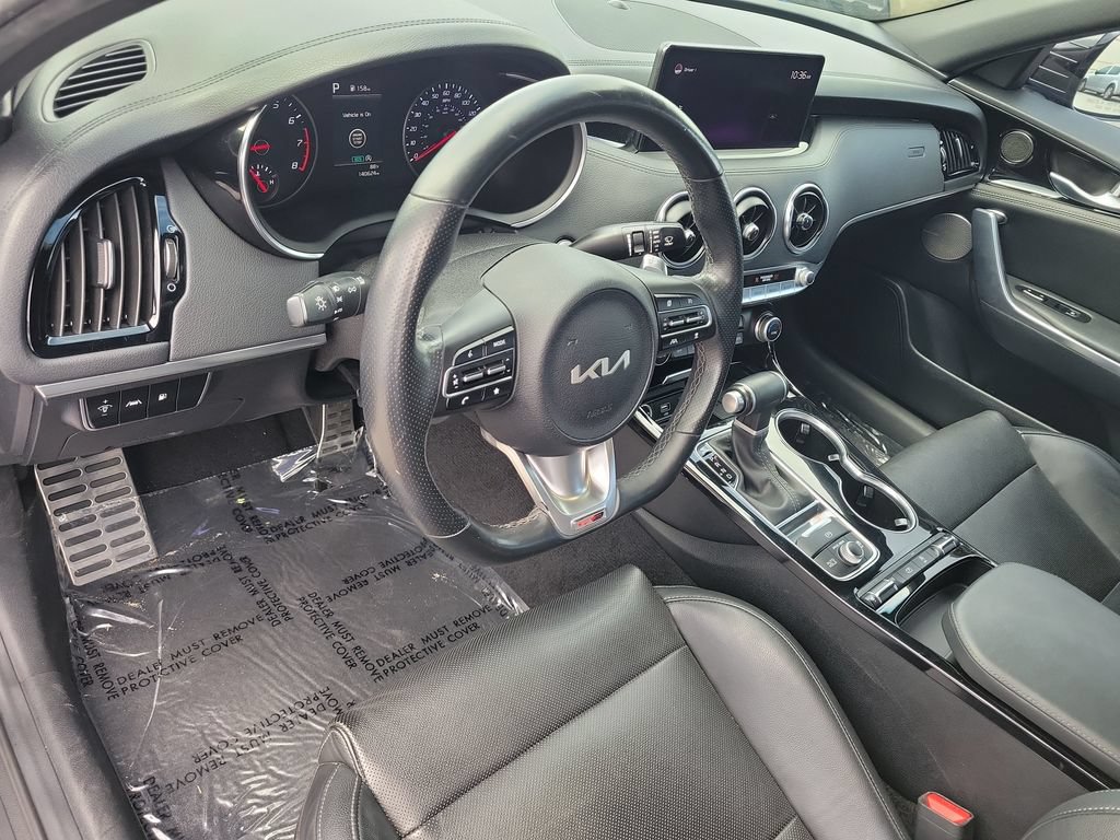 Used 2022 Kia Stinger GT-Line w/ Sun & Sound Package RWD image 7