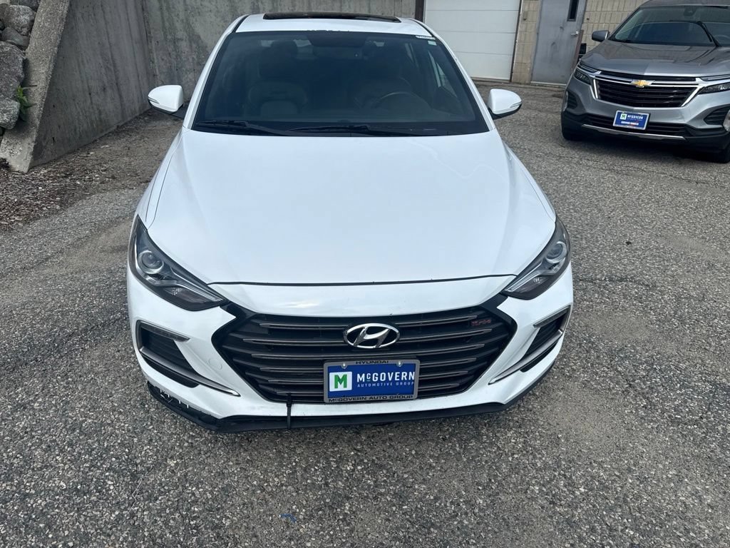 Used 2017 Hyundai Elantra Sport w/ Sport Premium Package 06 FWD image 9