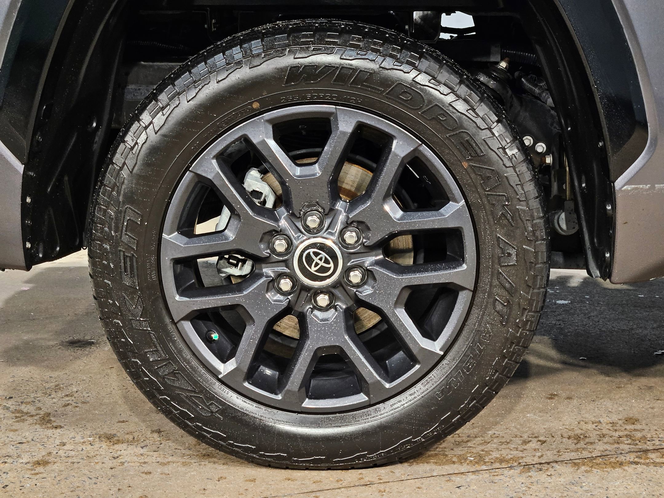 Used 2022 Toyota Tundra Platinum image 17