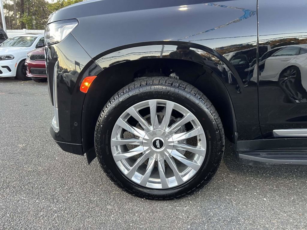 Used 2022 Cadillac Escalade ESV Premium Luxury image 11