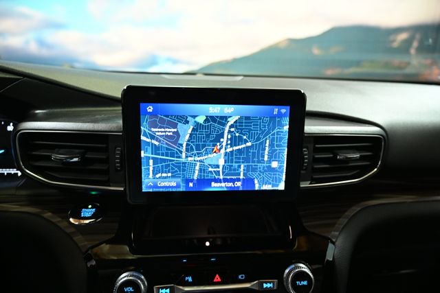 Used 2021 Ford Explorer Limited w/ Equipment Group 301A image 31