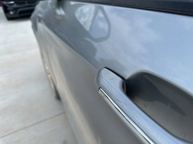 Used 2021 Ford Explorer Limited w/ Equipment Group 301A image 3