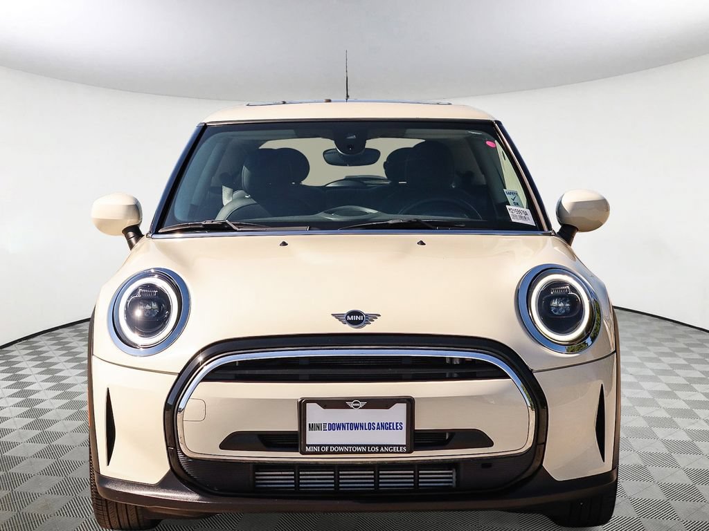 Used 2023 MINI Cooper 2-Door Hardtop FWD image 2