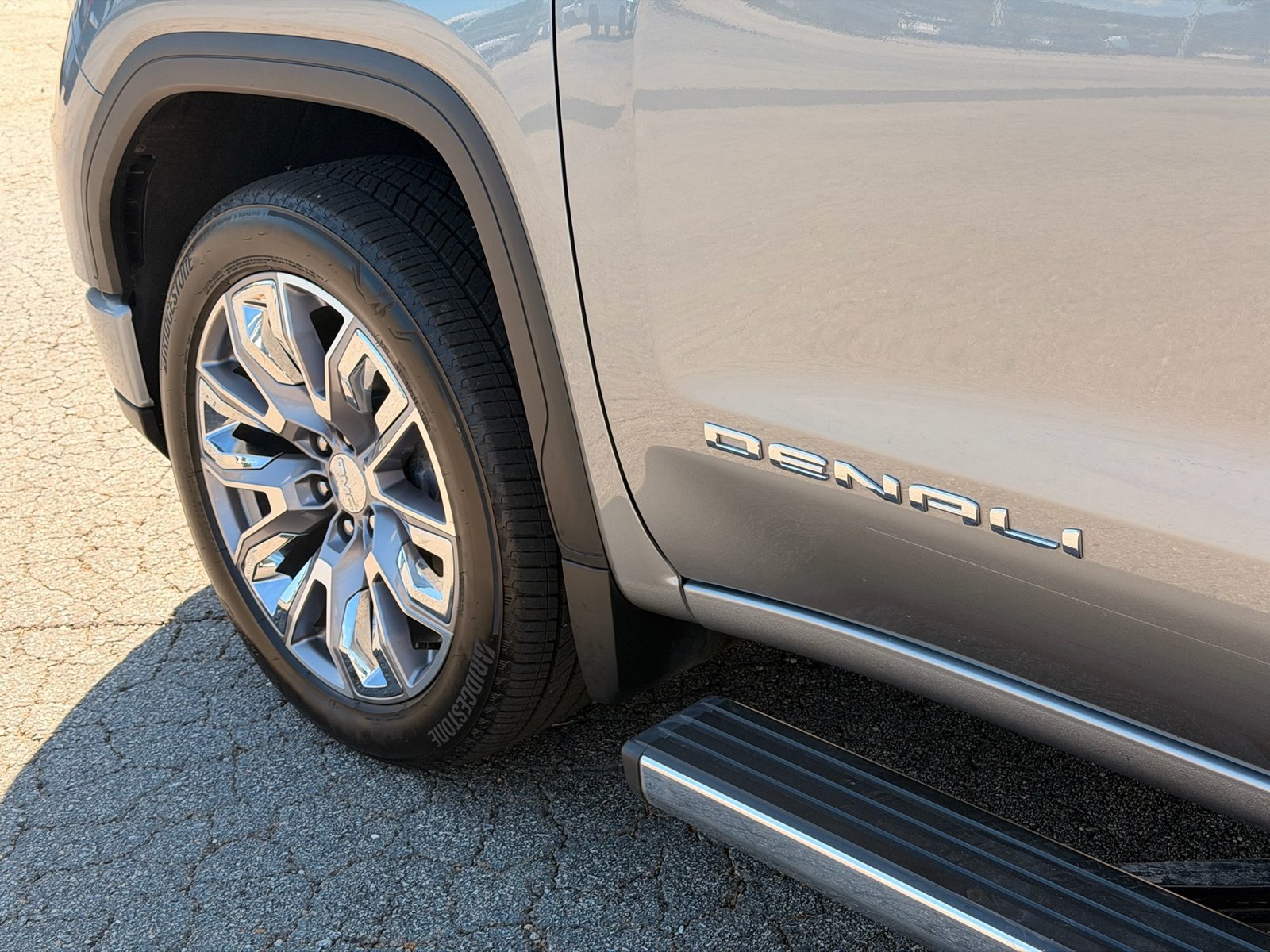 Used 2024 GMC Sierra 1500 Denali w/ Denali Reserve Package AWD/4WD image 36