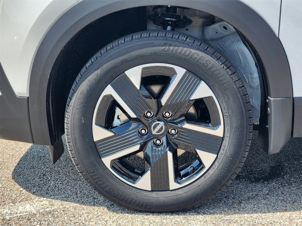 New 2025 Nissan Kicks SV w/ SV Premium Package image 7